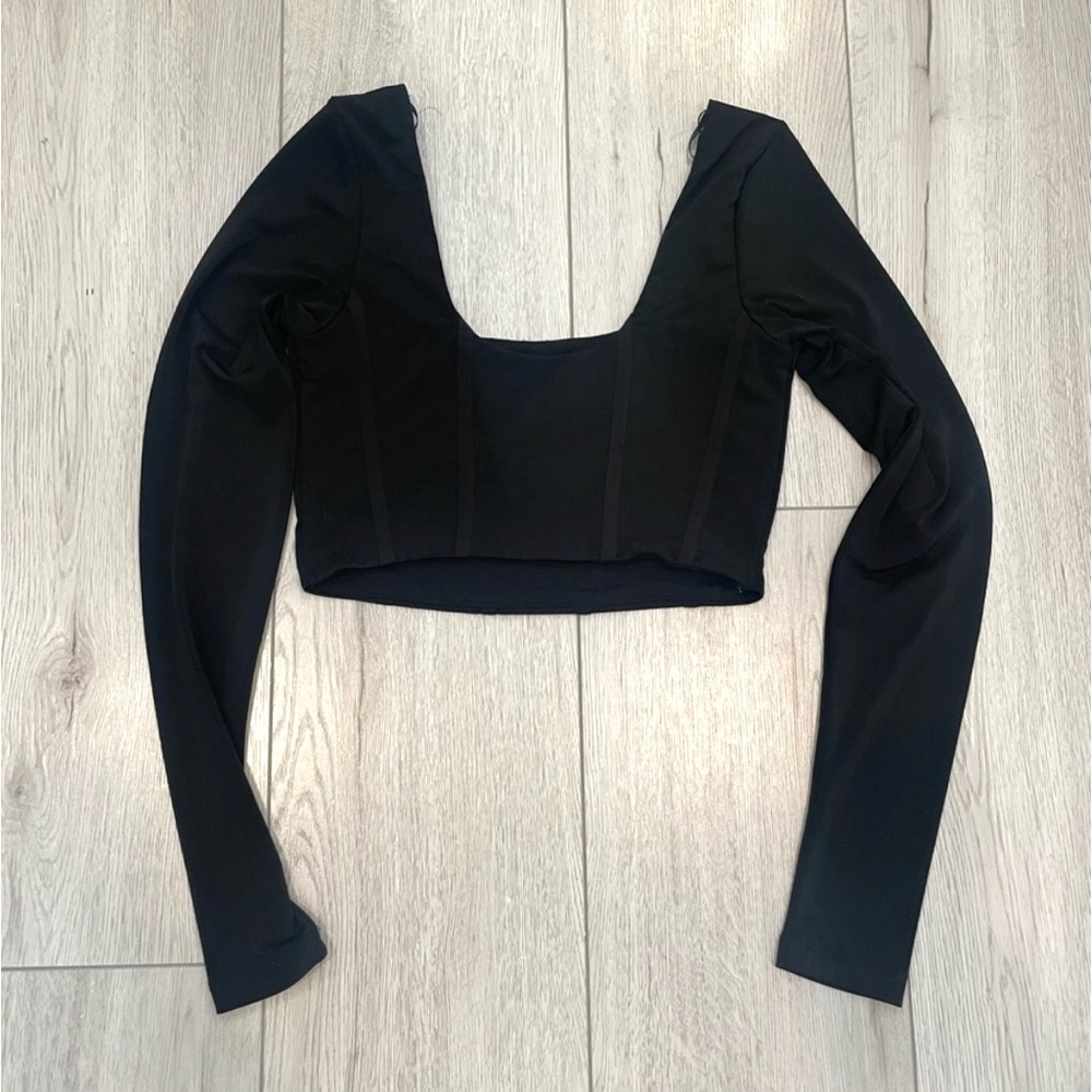 Dynamite Fitted Cropped Long Sleeve